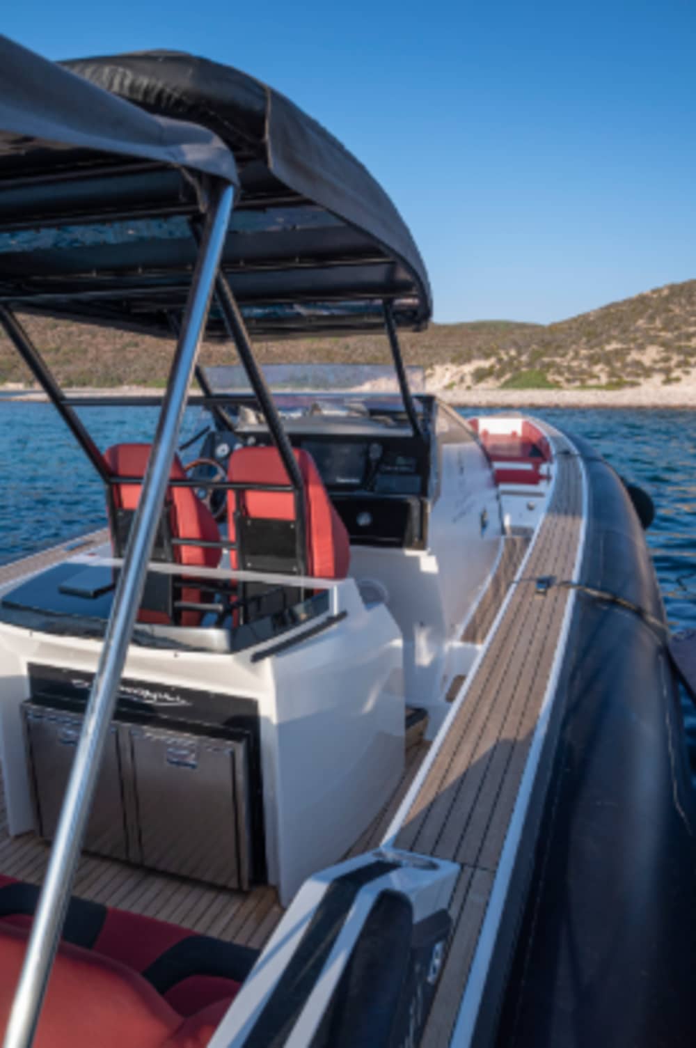 Całodniowa ucieczka na Morze Egejskie do Aspronisi, Platis Gyalos i Arki – pływanie, zwiedzanie i kolacja