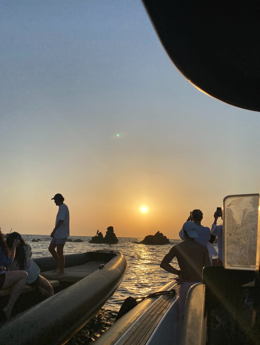 Demi-journée - Excursion en bateau au coucher du soleil à Patmos – Baignade, boissons et vue imprenable sur l'heure dorée