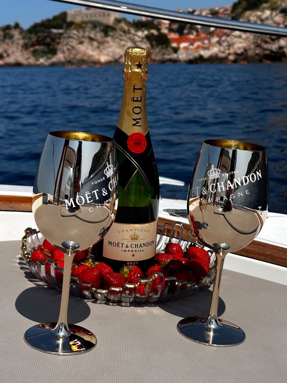 Ανακαλύψτε την Ελαφίτι σε μια ημερήσια εκδρομή 8 ωρών