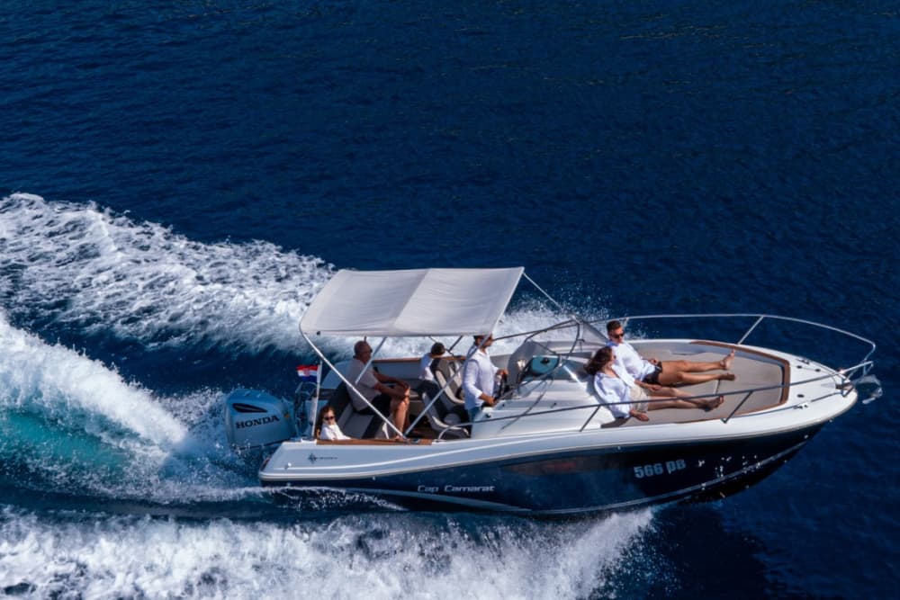 Ανακαλύψτε την Ελαφίτι σε μια ημερήσια εκδρομή 8 ωρών