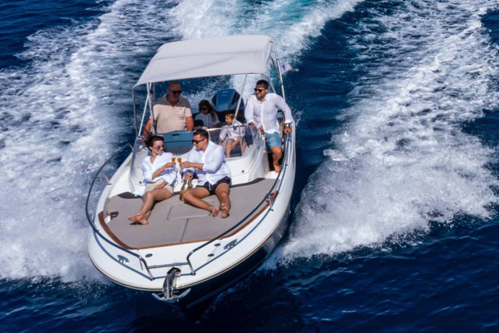 Ανακαλύψτε την Ελαφίτι σε μια ημερήσια εκδρομή 8 ωρών