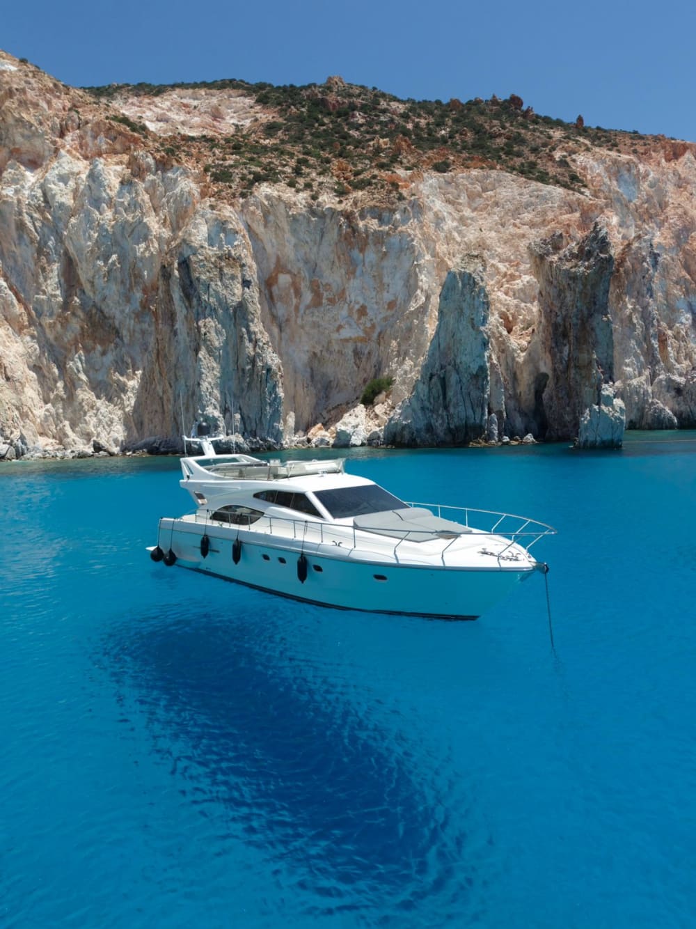 Antiparos, Panteronisi & Despotiko | Private Full-Day Yacht Experience