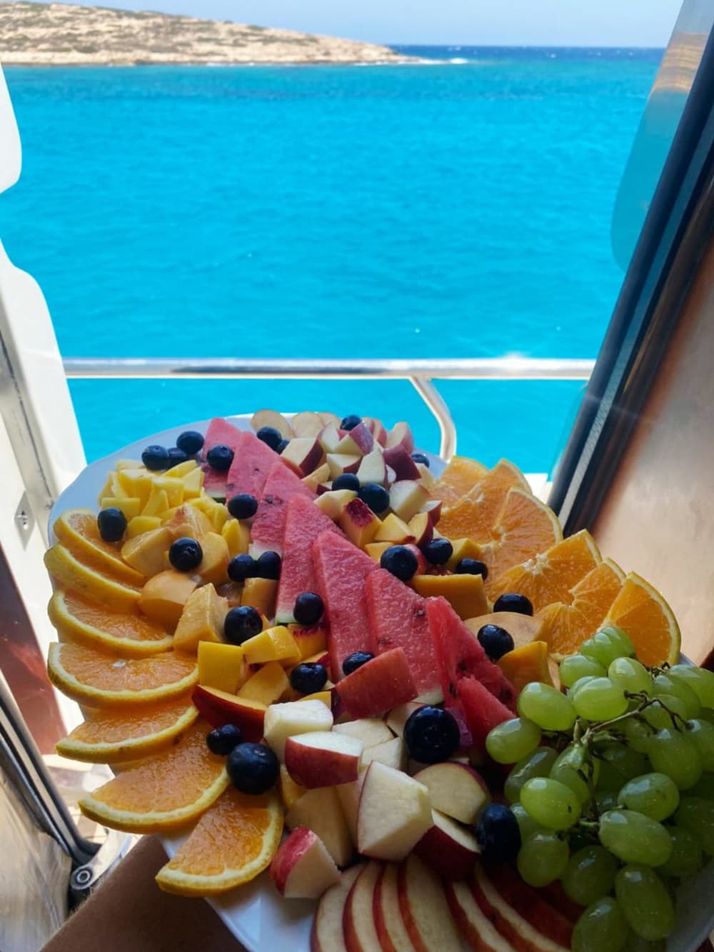 Antiparos, Panteronisi & Despotiko | Private Full-Day Yacht Experience