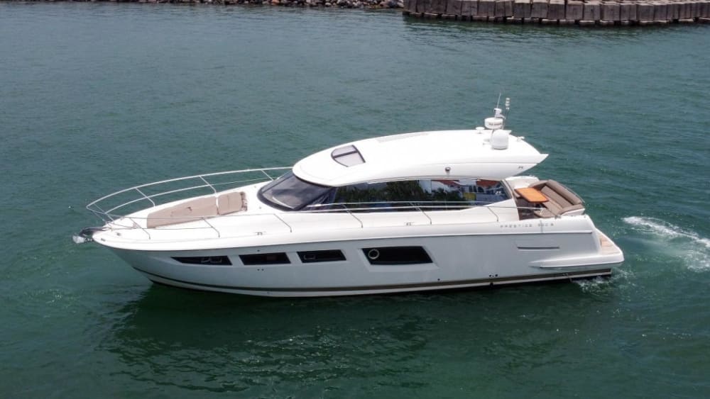 Palmarola: Un'Esperienza d'Eccellenza Incontaminata