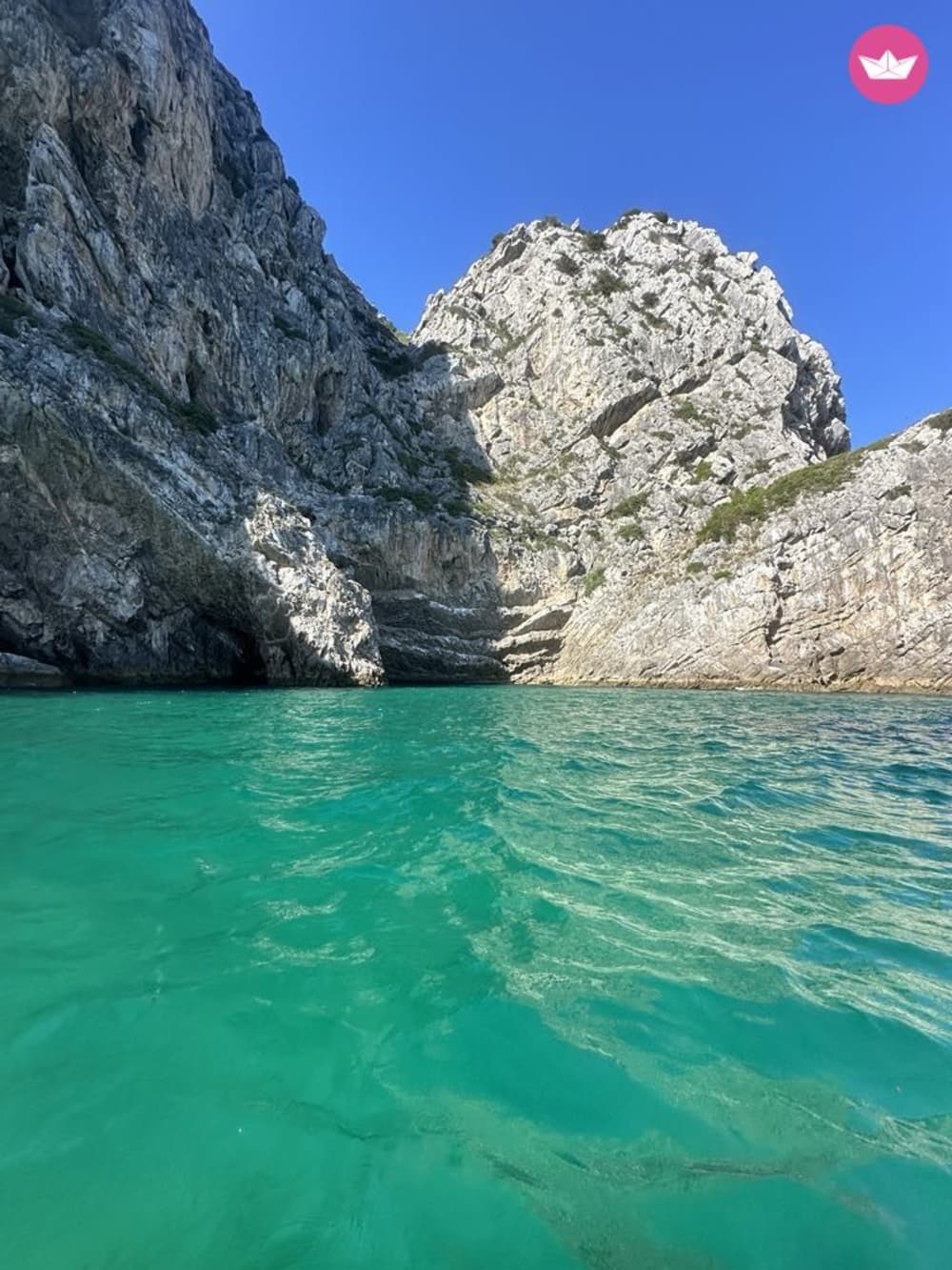 A magia da Golden Hour: por que este cruzeiro noturno de 2 horas em Sesimbra é pura poesia portuguesa