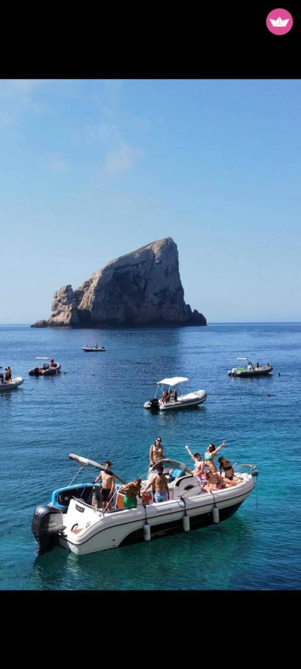 Alghero da Sogno: Un'Avventura Marina Tra Calette e Giganti di Roccia