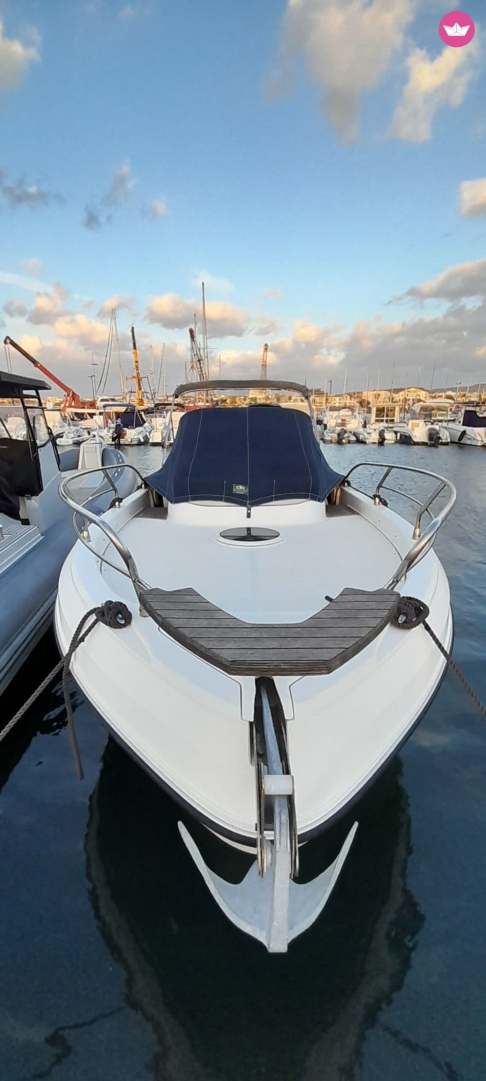 Alghero da Sogno: Un'Avventura Marina Tra Calette e Giganti di Roccia