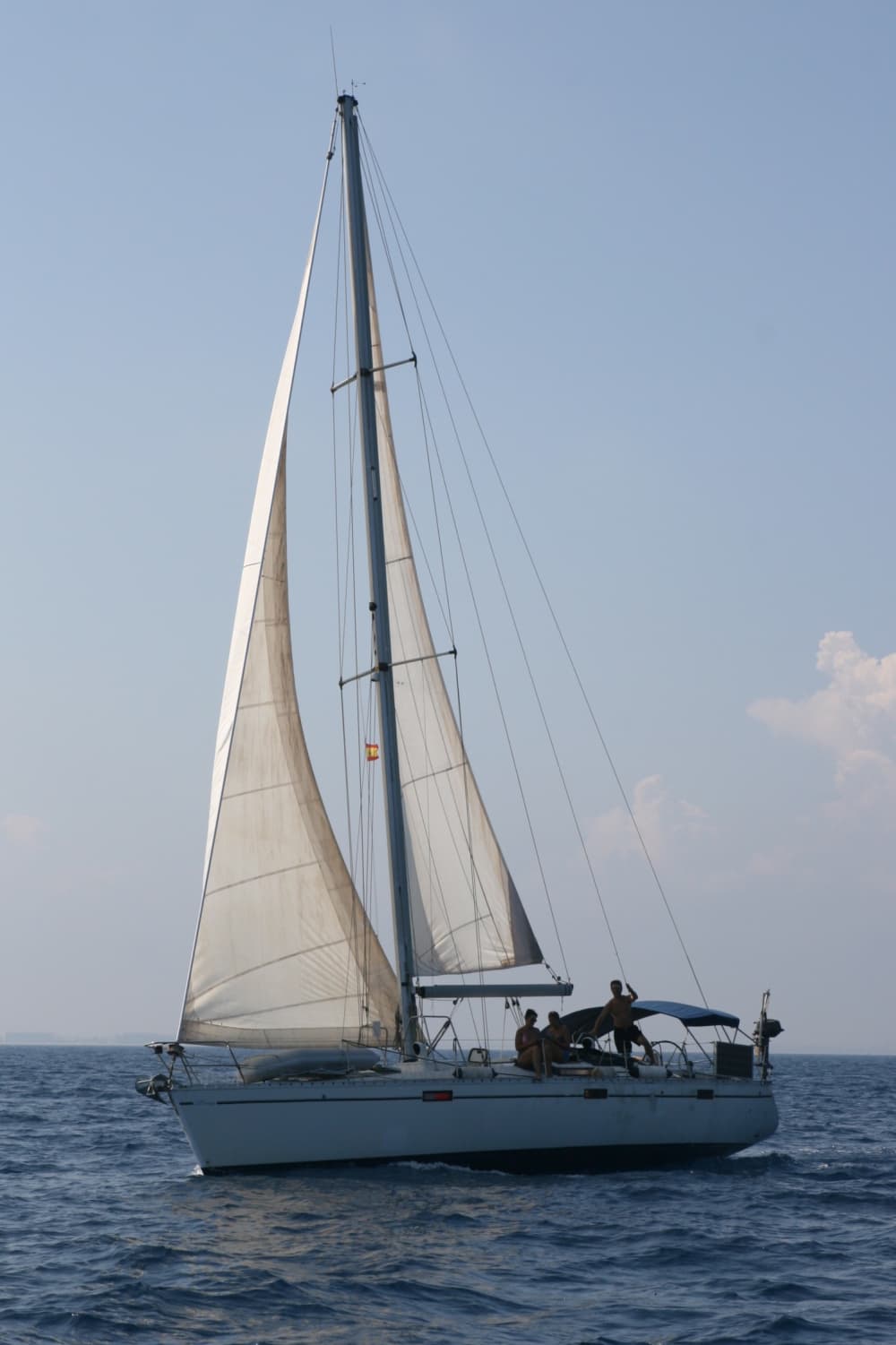 Rilassatevi a Saint-Cyprien: 9 ore di sole su una barca a vela.