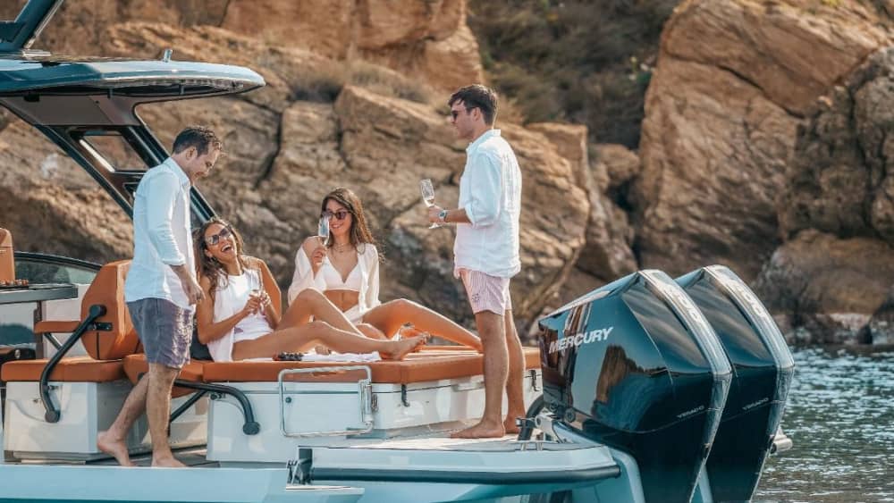 Ανακαλύψτε τη Μήλο με στυλ!