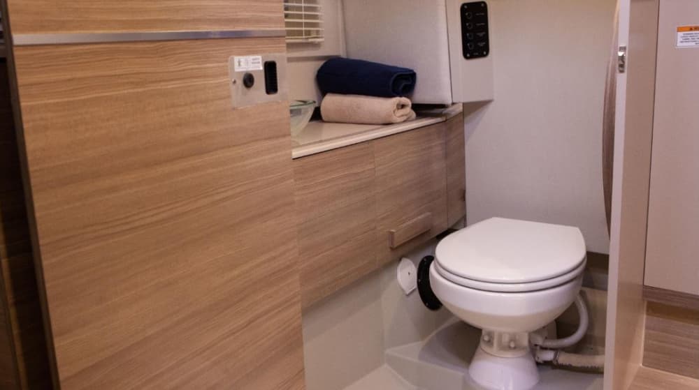 Ανακαλύψτε τη Μήλο με στυλ!