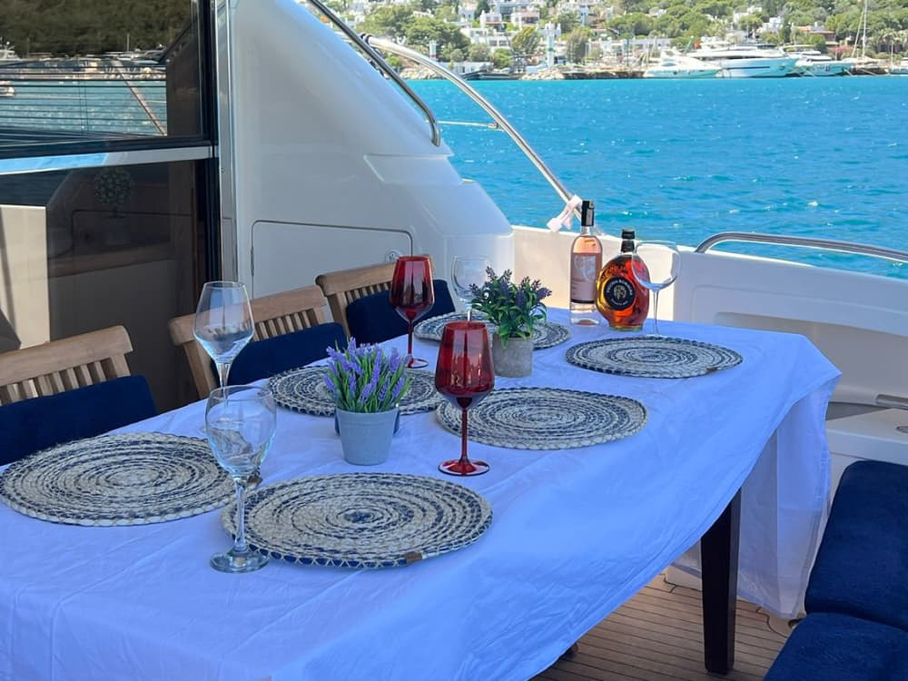 L'évasion d'élite de Bodrum : votre yacht de luxe privé vous attend