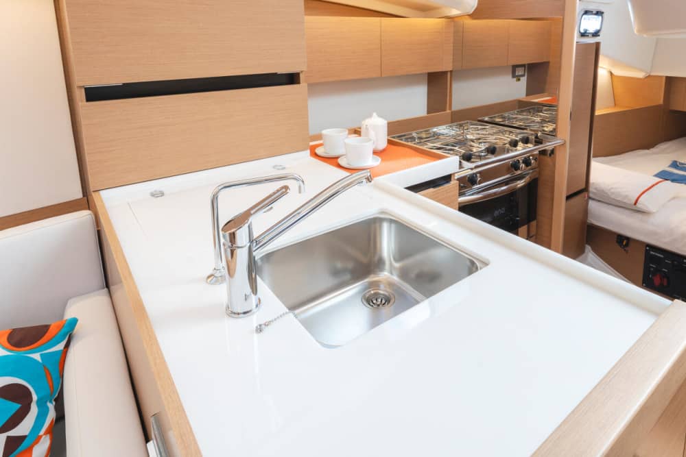 Descubra Cádiz a partir do mar - 2 praias, natação, muralhas históricas e relaxamento