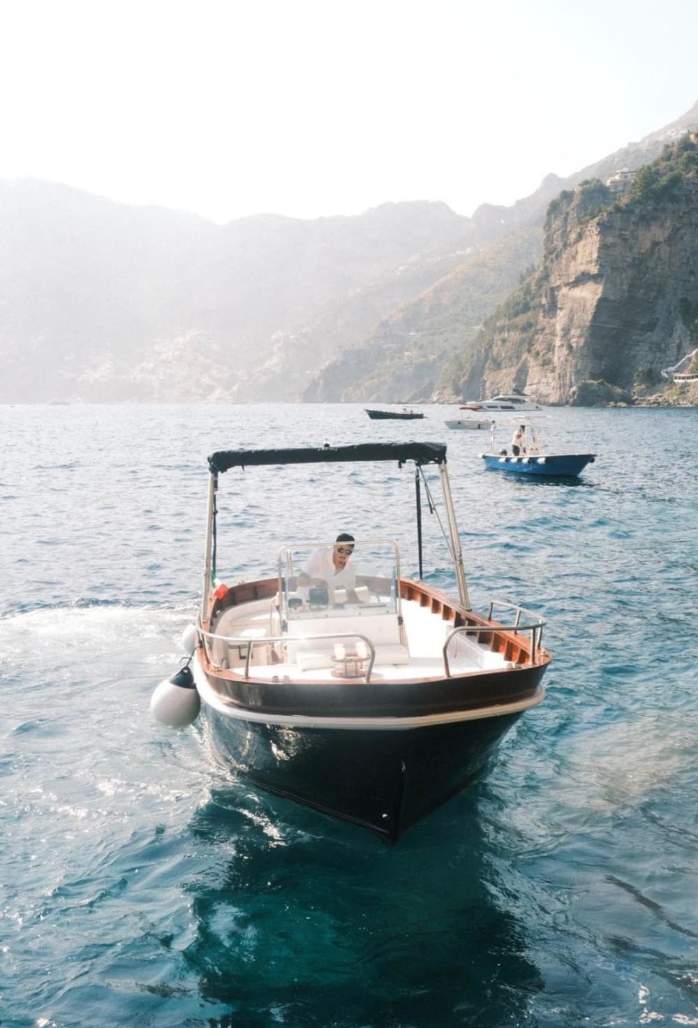 Descobrindo a Costa Amalfitana de barco