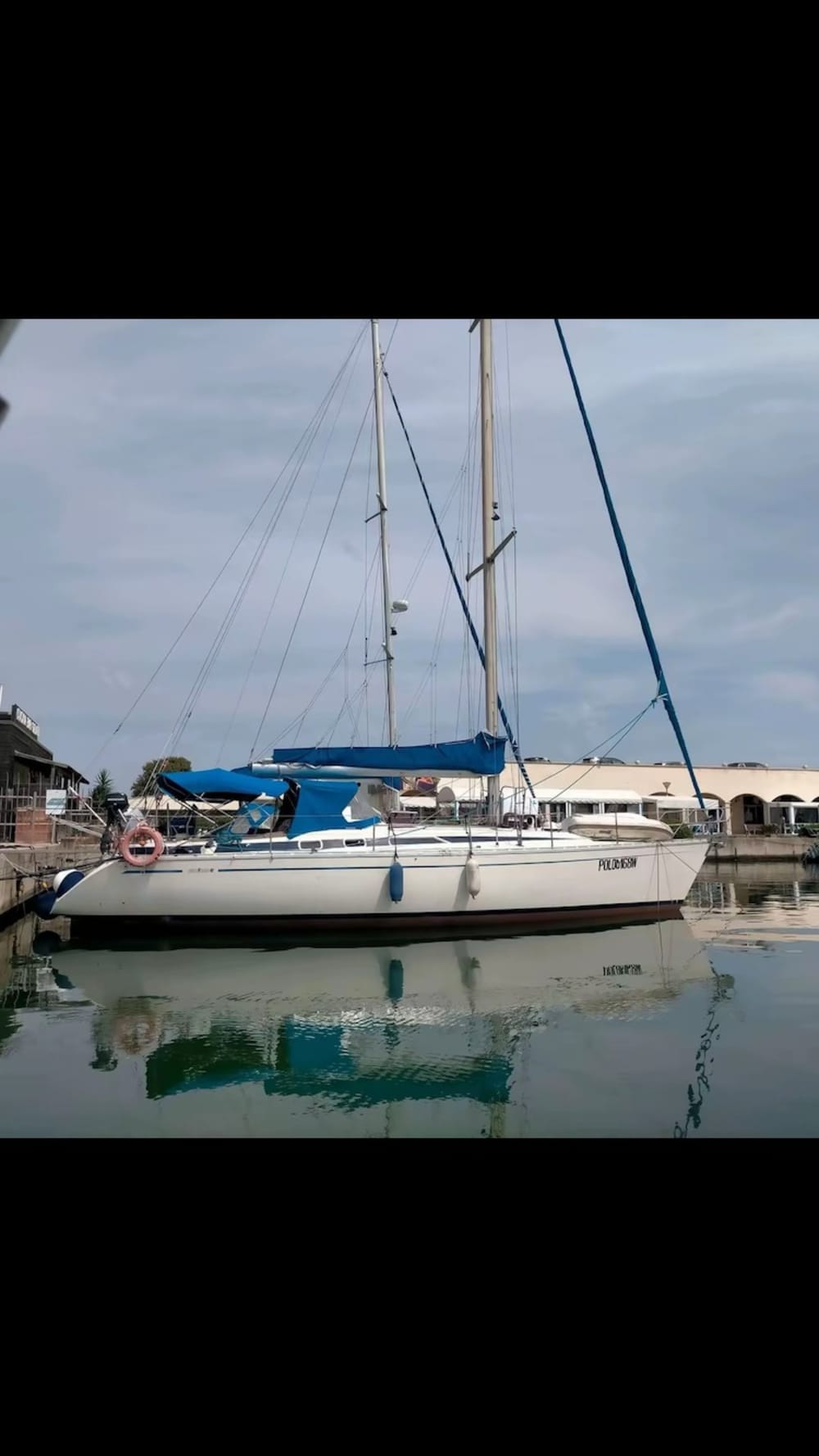 Setzen Sie Kurs auf Freude: Ein ganzer Tag authentisches Segeln in Rom an Bord eines Segelboots