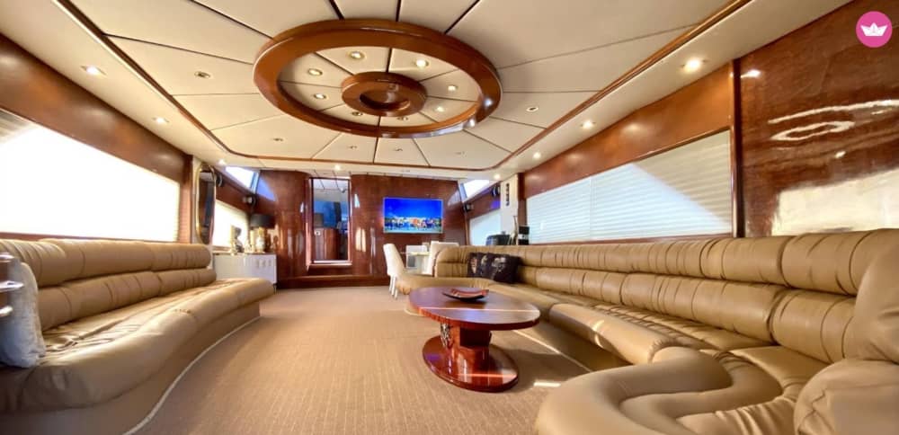 Célébrez avec style : événements sur mesure en yacht de luxe à Bodrum