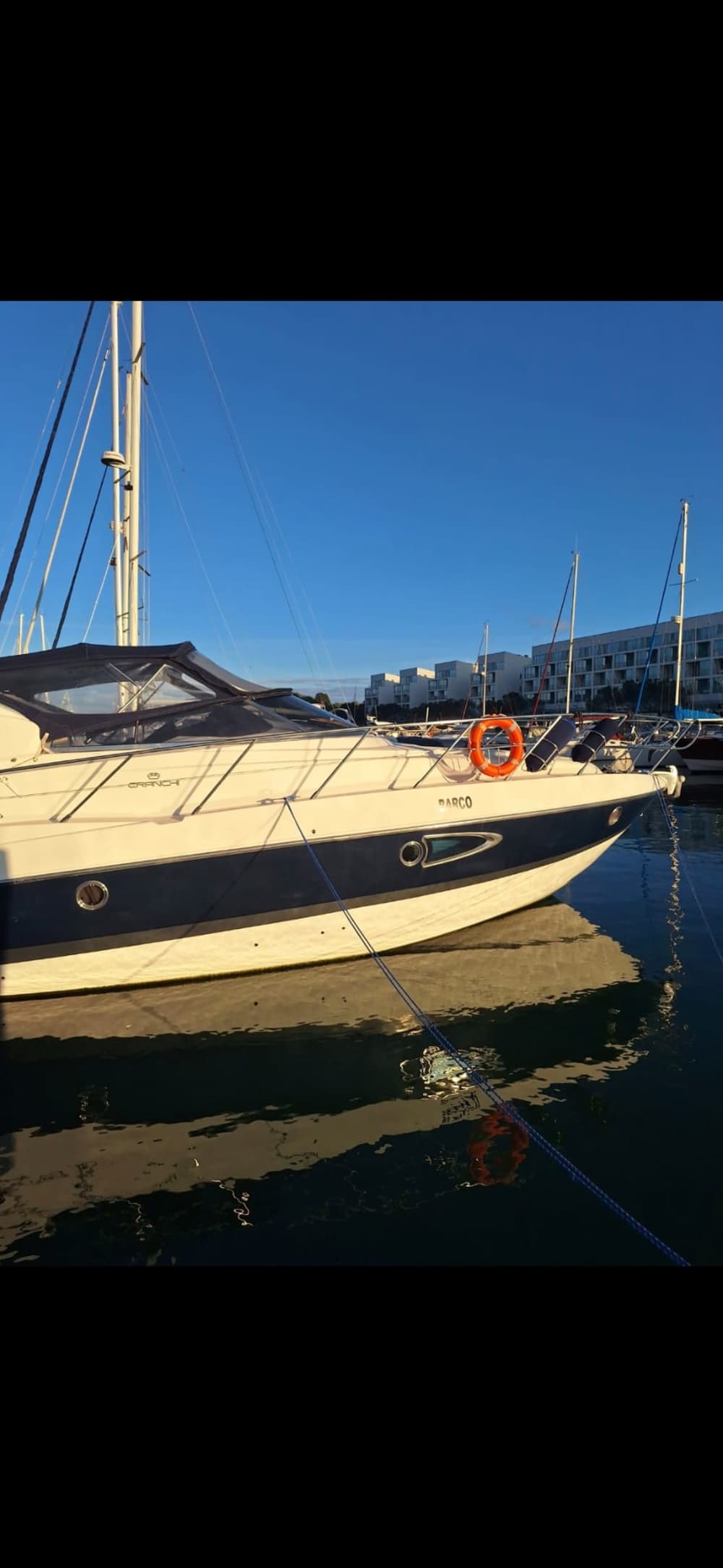 Passeio de barco de 6 horas saindo de Setúbal com opção de espumante e restaurante