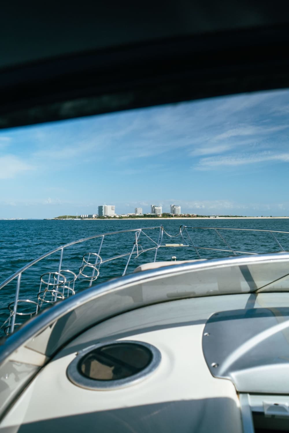 Passeio de barco de 6 horas saindo de Setúbal com opção de espumante e restaurante