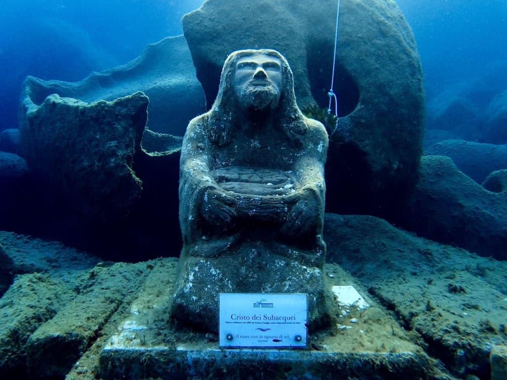 Half a Day of Dreams: Discover Paradise from Marina di Capitana