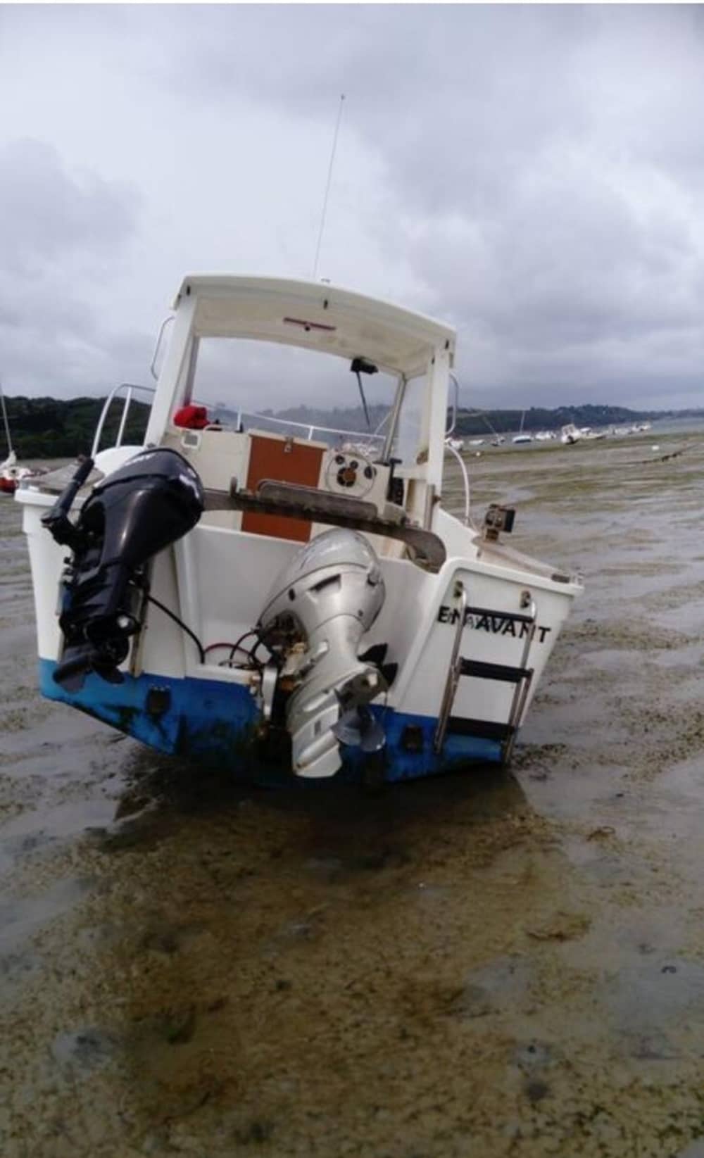 Location de bateau à moteur à la journée à Brest