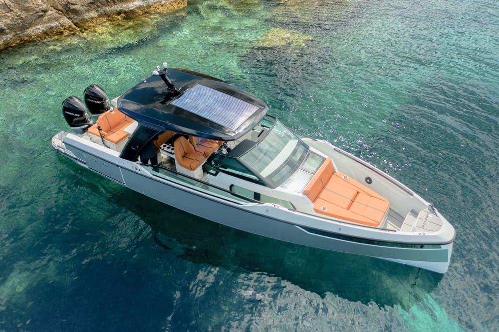 3h30 in Marseille: Rent a motorboat and enjoy