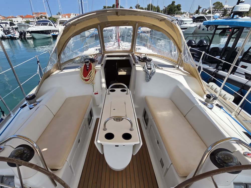 Full-day sailing experience in Zadar