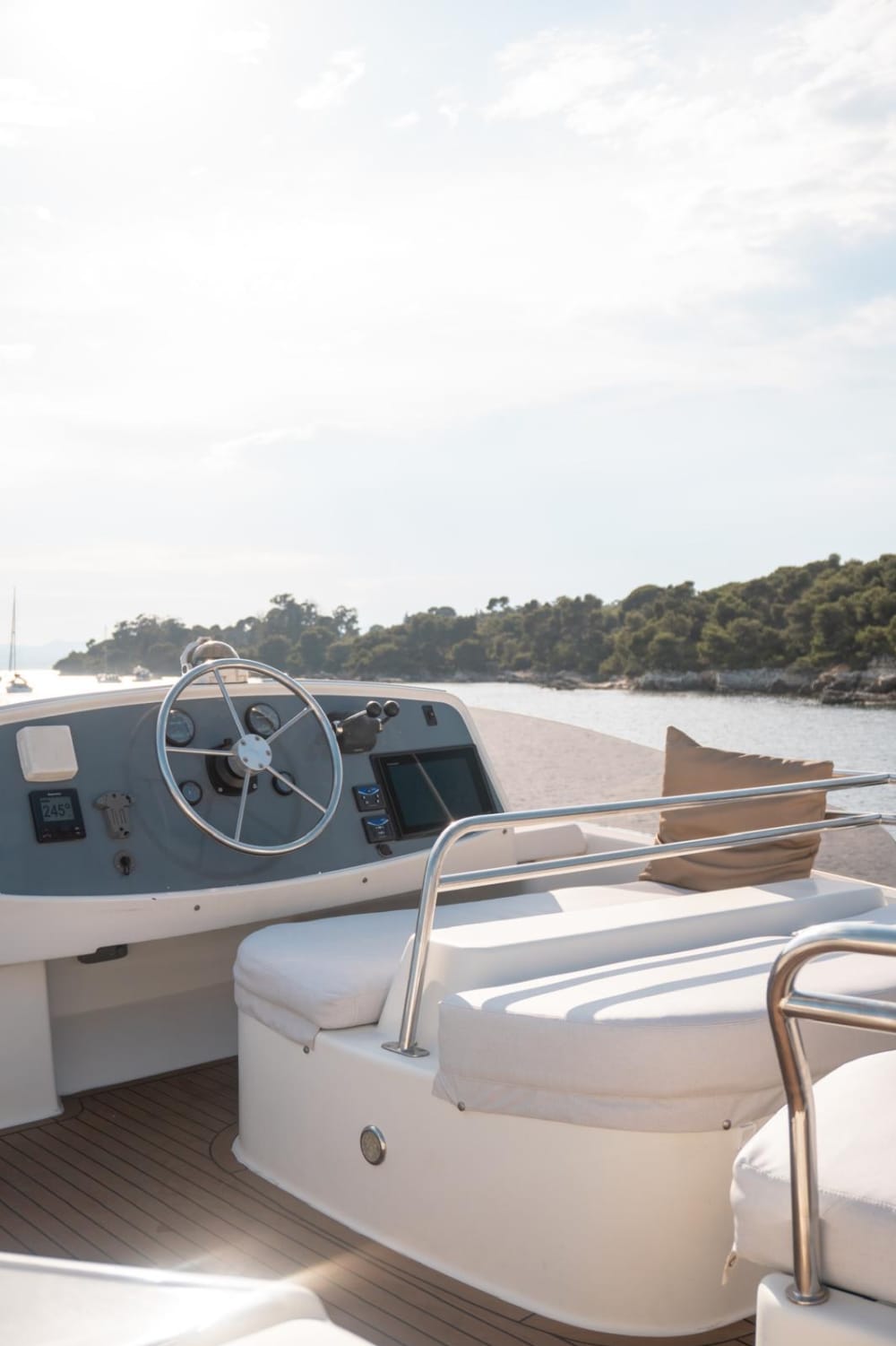 Heading for the Côte d’Azur: luxury, swimming and champagne on board