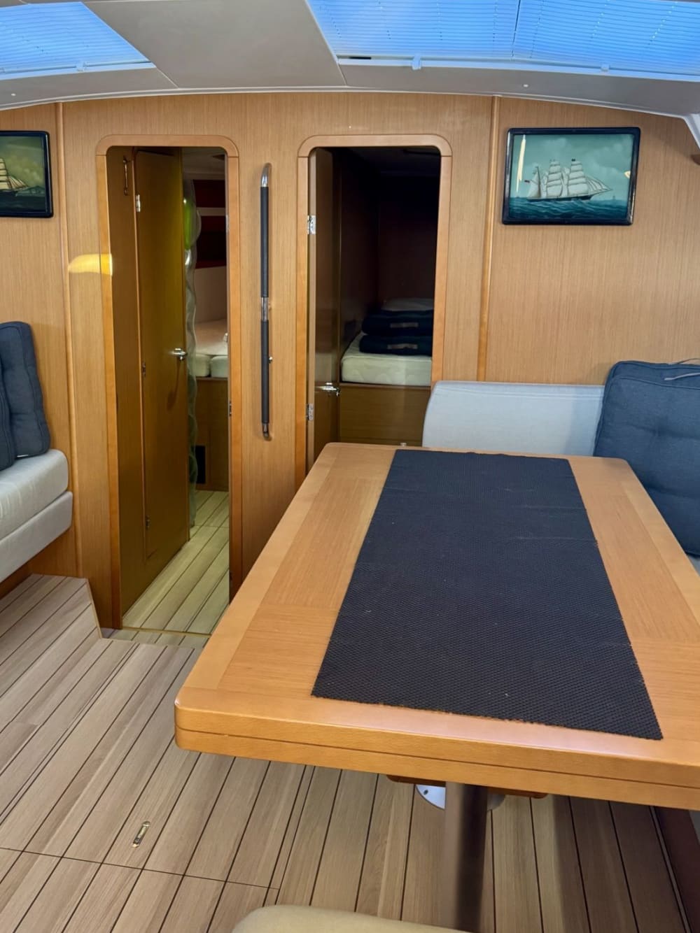 Ιδιωτική κρουαζιέρα μισής ημέρας στο Γαλάζιο Σπήλαιο και το Κολόσεπ