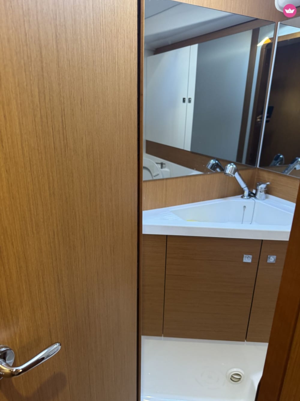 Ιδιωτική κρουαζιέρα μισής ημέρας στο Γαλάζιο Σπήλαιο και το Κολόσεπ