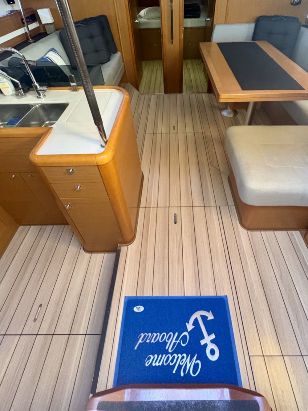 Ιδιωτική κρουαζιέρα μισής ημέρας στο Γαλάζιο Σπήλαιο και το Κολόσεπ