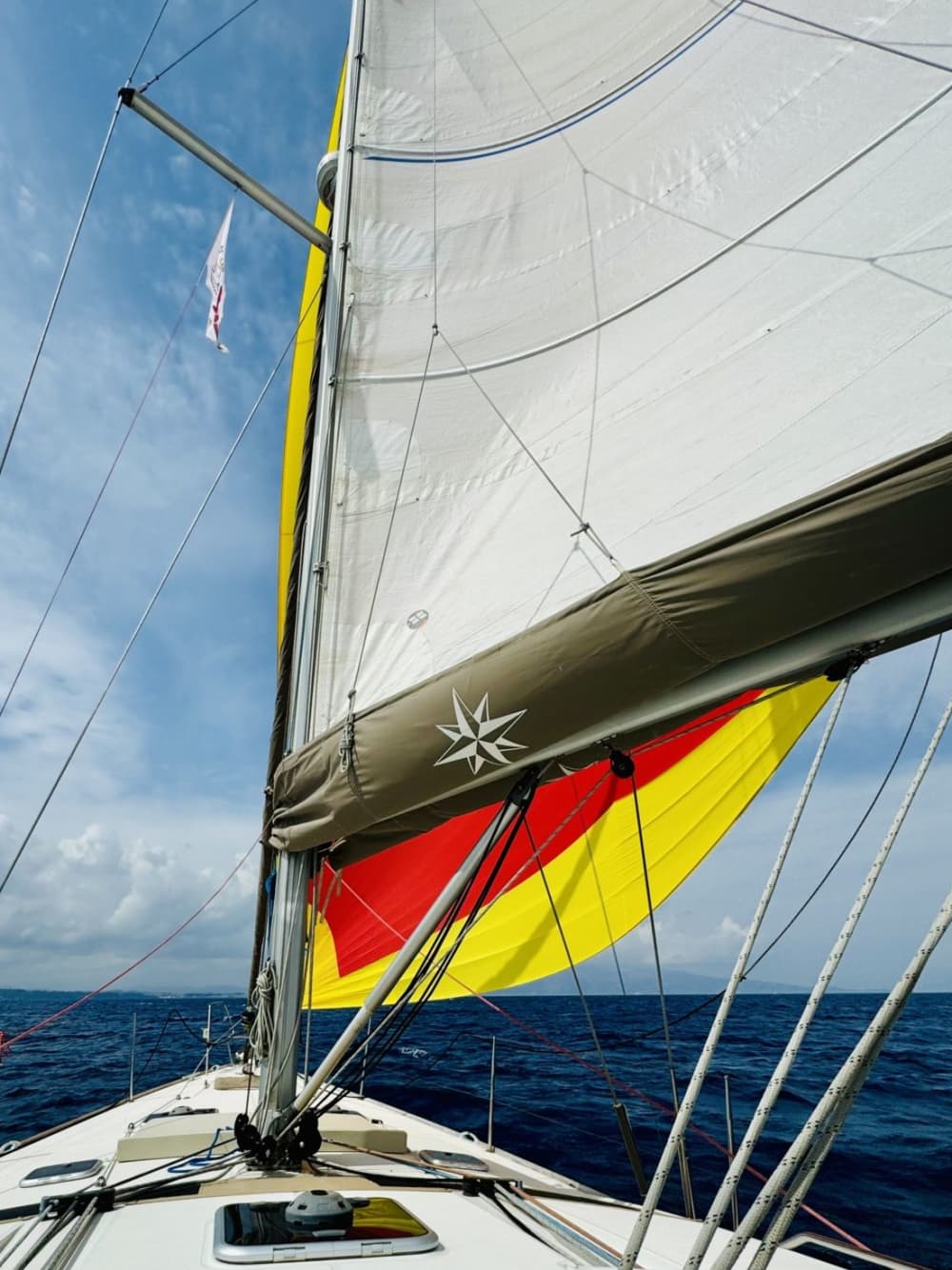 Ιδιωτική κρουαζιέρα μισής ημέρας στο Γαλάζιο Σπήλαιο και το Κολόσεπ