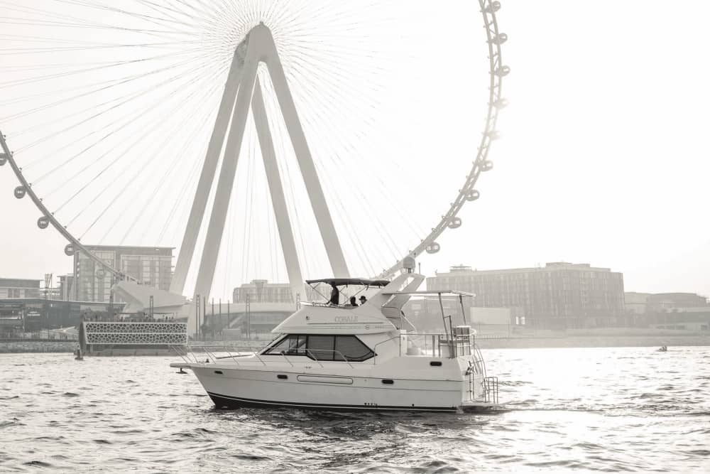 2-Hour Luxury Cruise — Discover Dubai from a 40ft Private Yacht