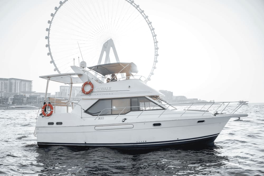 2-Hour Luxury Cruise — Discover Dubai from a 40ft Private Yacht