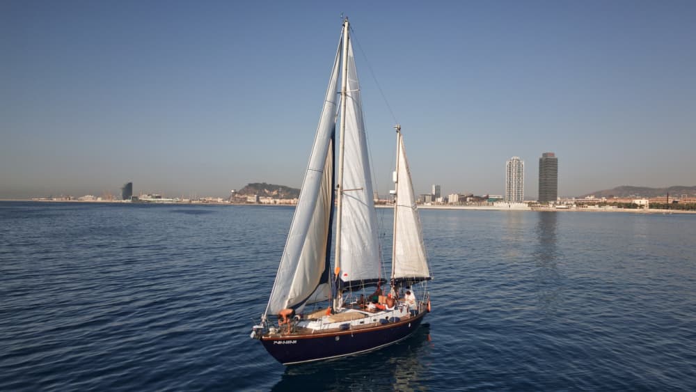 2 Stunden mit dem Segelboot – Mittelmeerurlaub Barcelona