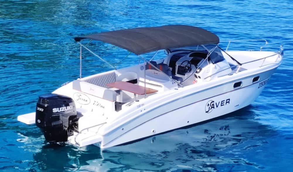 Facile fuga da Opatija: un'escursione in barca di 4 ore su un motoscafo.