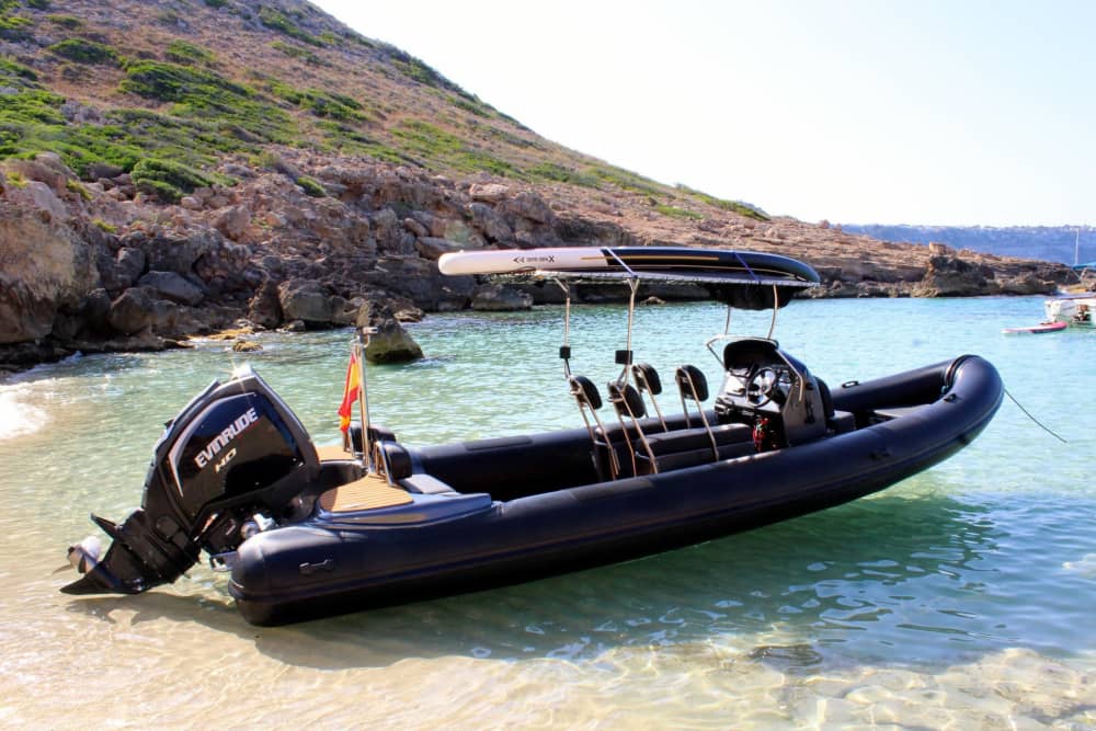 3h30 i Palma de Mallorca: Halvdags båtuthyrning på denna Humber Ocean Leisure Pro
