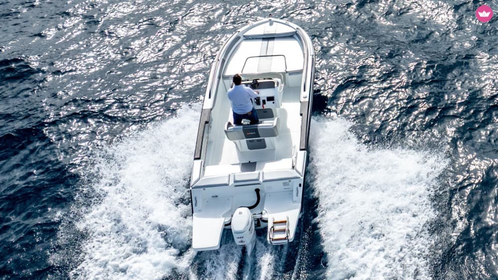 Les Cyclopes vus de la mer : une visite de 3 heures au départ d'Aci Trezza