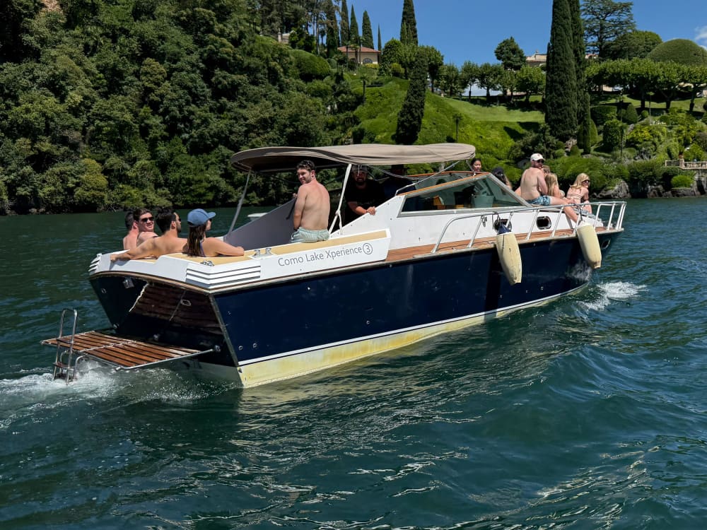 A Taste of Luxury: 60 Minutes Among the Most Beautiful Villas on the Lake