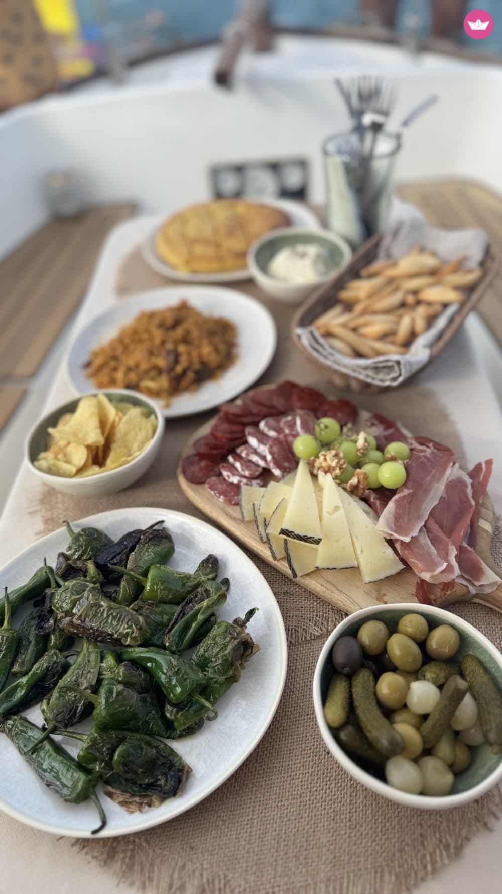 Solnedgång med stil, turkost badstopp och solnedgångar under den gyllene timmen på en 2-timmars privat kryssning från Palma