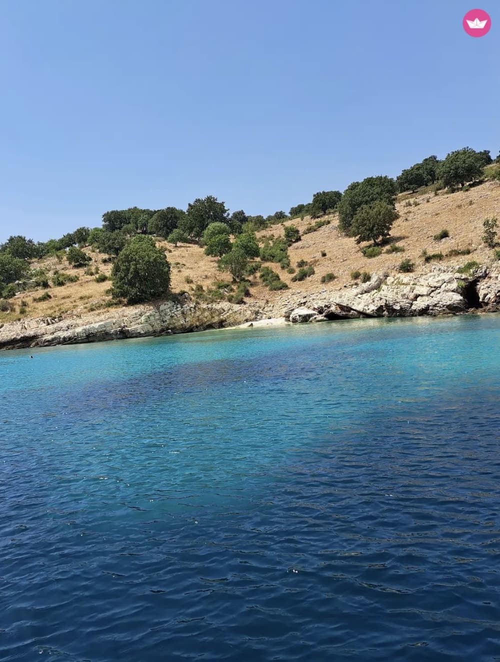 Entdecken Sie die albanische Geschichte! Private Schnellboottour von Saranda nach Himara