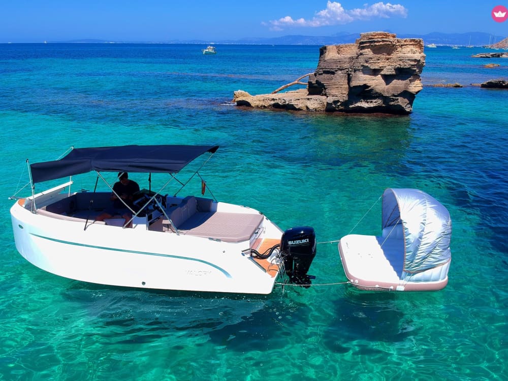 Tramonto a Palma 3,5 ore – Navigazione verso la Cattedrale con Cava e Calette da Sogno