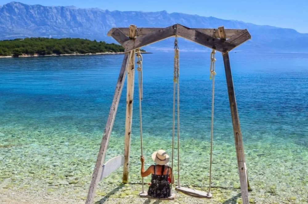 Prywatna luksusowa łódź Colnago 38 z opcją all-inclusive do 3 wysp z błękitnymi jaskiniami, ukrytymi zatokami i słynnym Złotym Rogiem