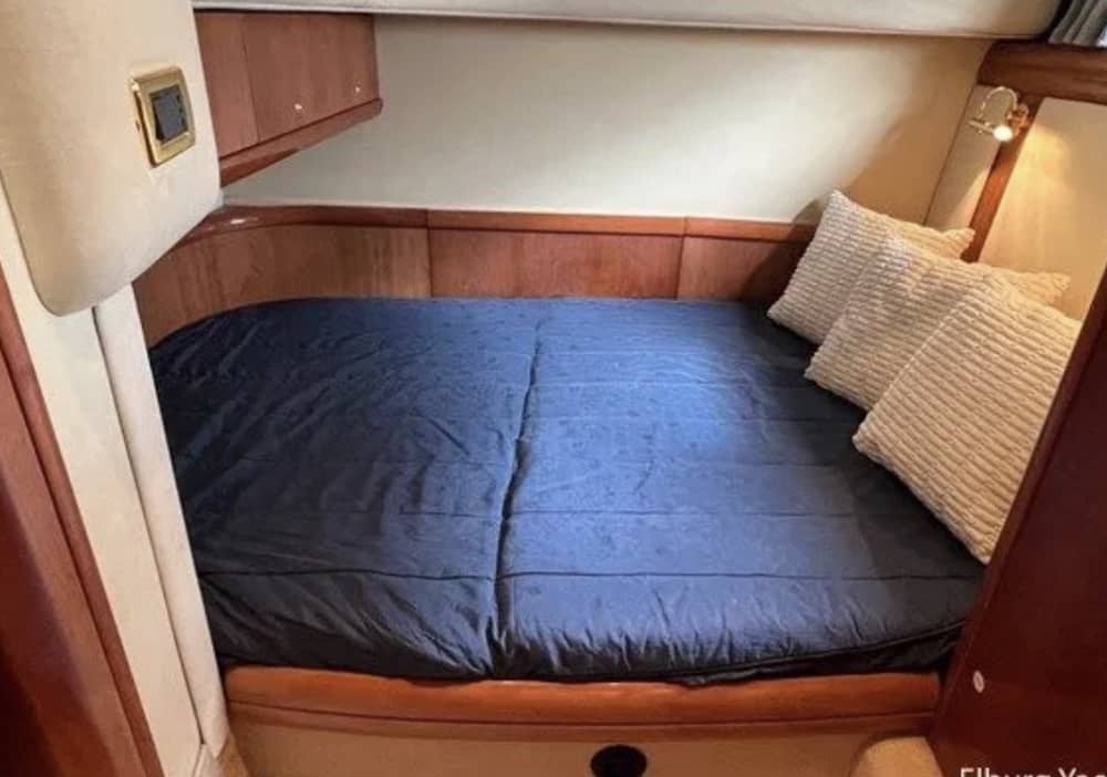 La tua fuga VIP a Blanes: un viaggio di 4 ore su uno yacht a motore.