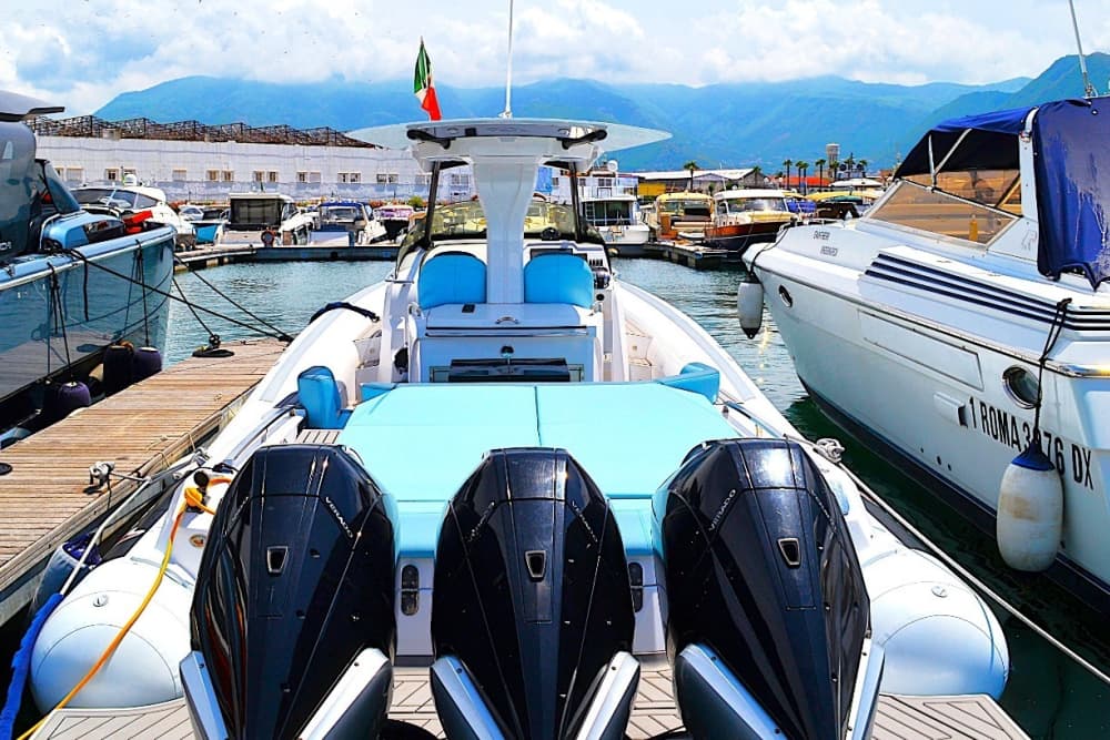 Capri Boat Experience – Relax and Enjoy Crystal-Clear Sea