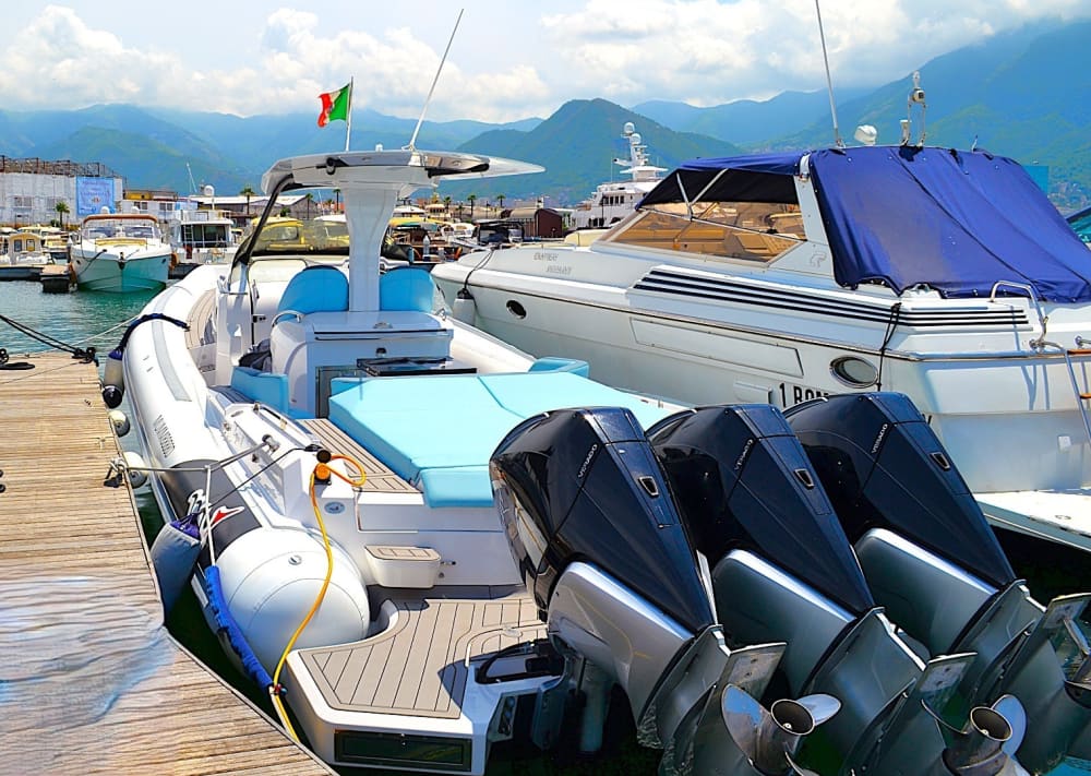 Capri Boat Experience – Relax and Enjoy Crystal-Clear Sea