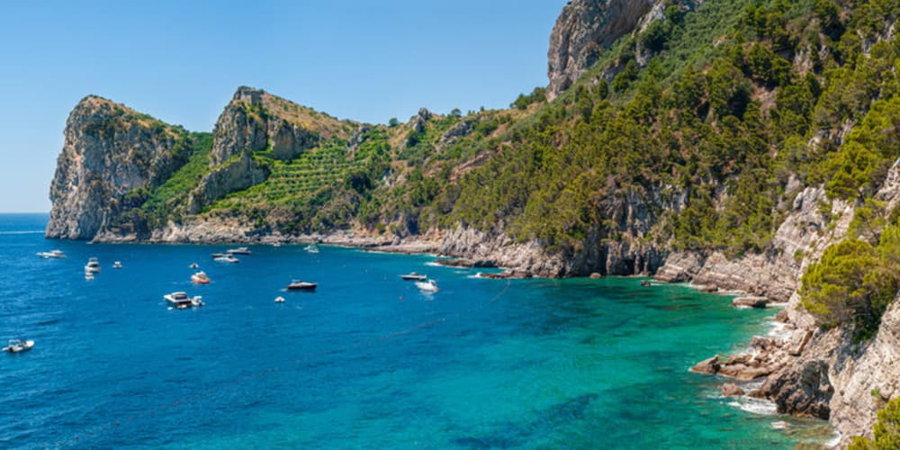 Nerano by boat – a day among bays and crystal-clear sea