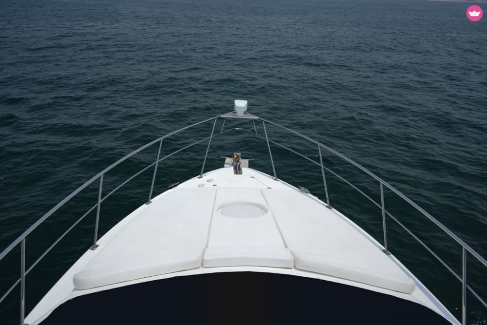 5-Hour Journey — Luxury Dubai Yacht Adventure