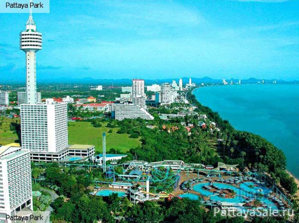 Gentle Cruise Along the Gulf of Thailand