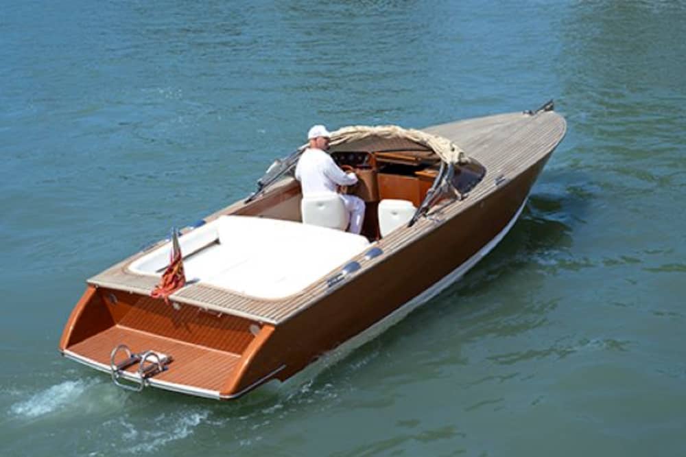 Rund um Venedig: Wir empfehlen eine 7-stündige Tour zu den malerischsten Inseln und Kanälen. Kürzere Touren sind weiter unten zu einem günstigeren Preis verfügbar.