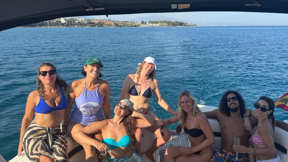 Descubre la Costa del Sol: un paseo en barco de 4 horas por Estepona