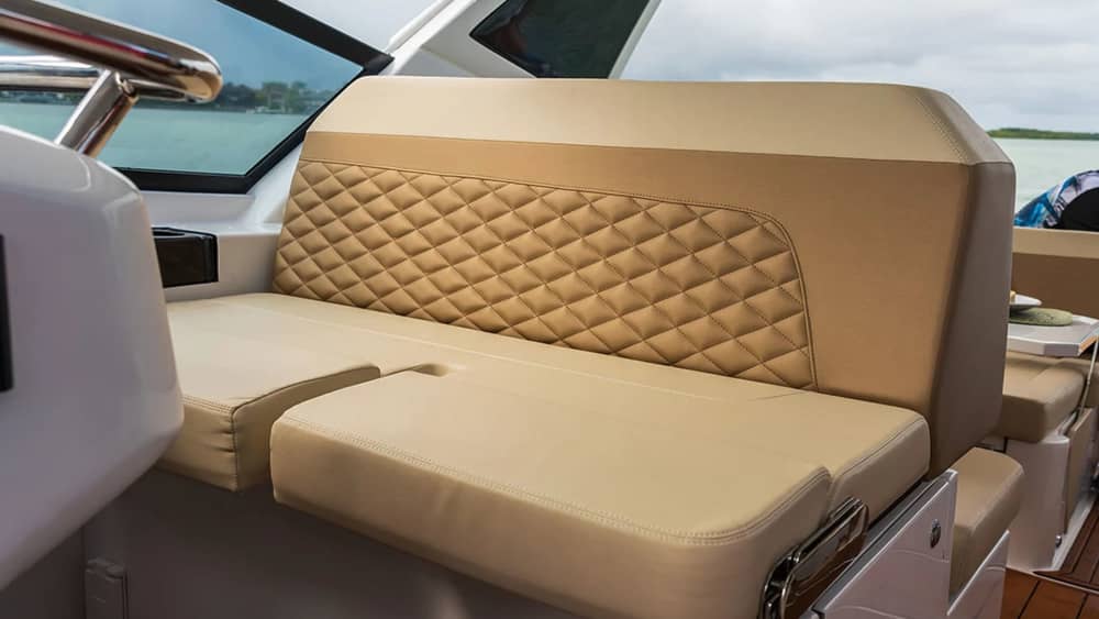 In the Heart of Cap Taillat and Pampelonne: Nature and Prestige